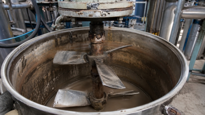 Problemas comunes en agitadores de pintura y cómo solucionarlos en planta